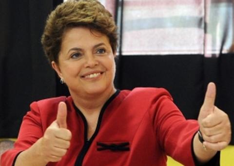 Mais Médicos é trunfo de Dilma em 2014